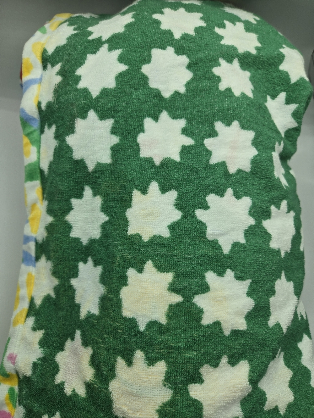 NWT Vacation Reversible Two Person Beach Towel Yellow/Green - Roller Rabbit - Picture 7 of 7